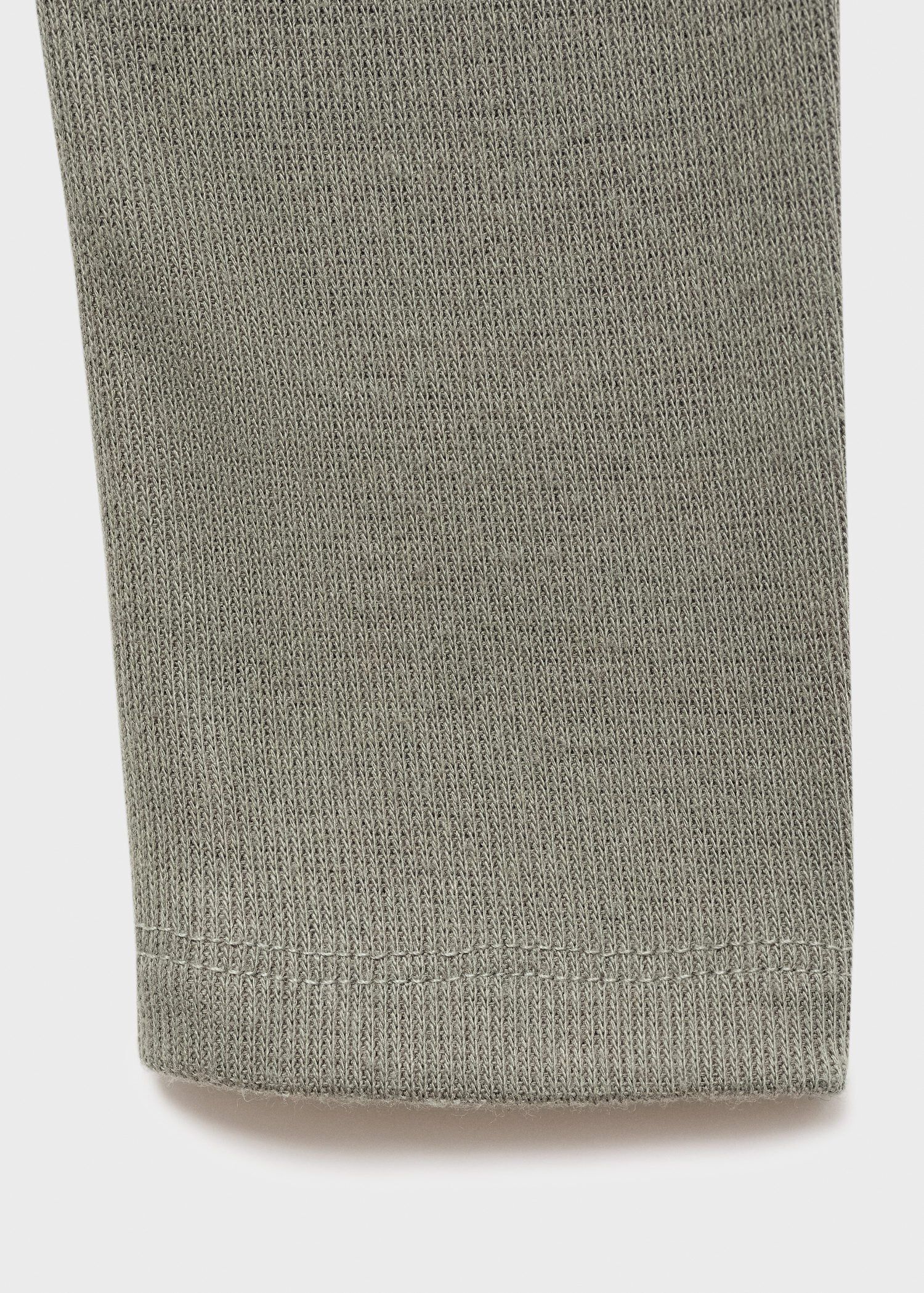 Ribbed long-sleeved t-shirt