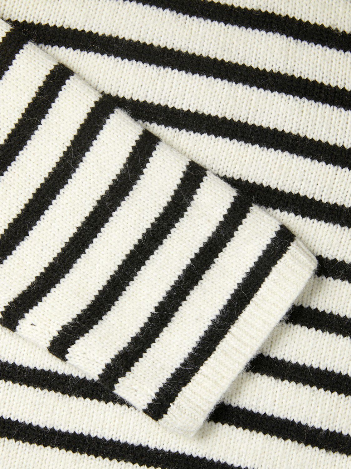 JXROSANNA ROLL NECK KNIT