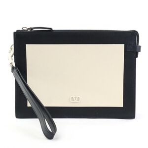Valentino Clutch