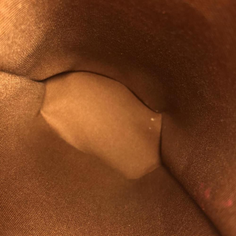 Louis Vuitton Shoulder Bags