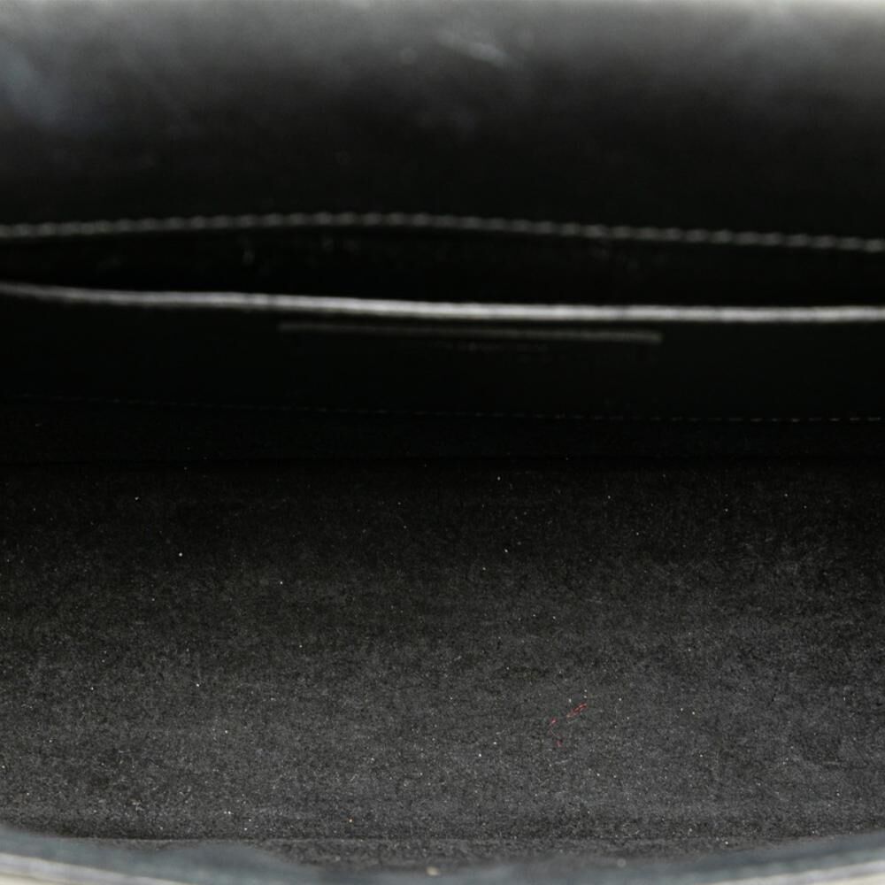 Yves Saint Laurent Shoulder Bag