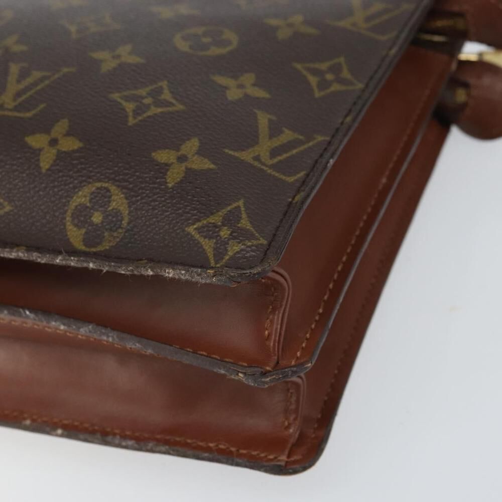 Louis Vuitton Shoulder Bags