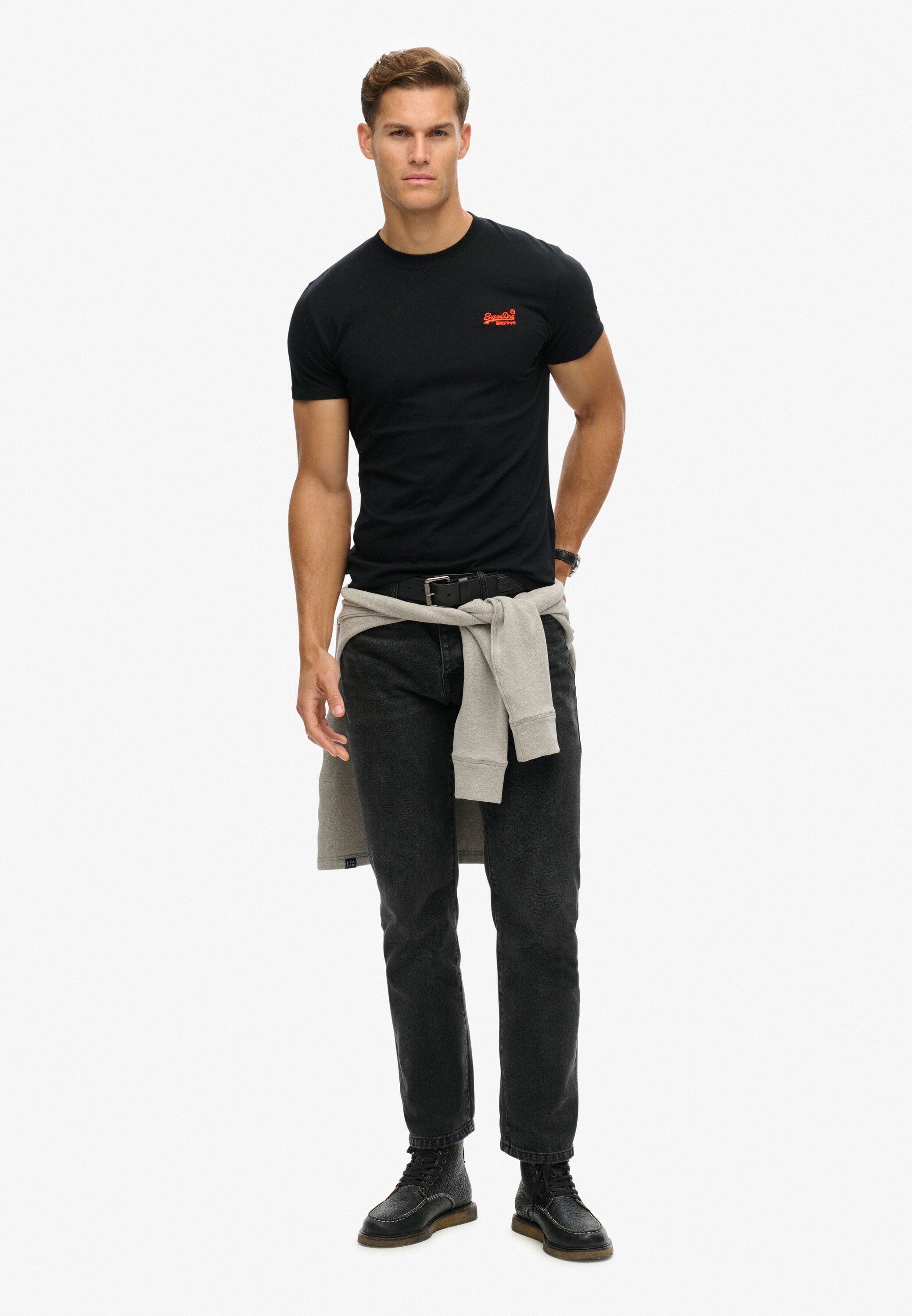 ESSENTIAL LOGO EMB TEE