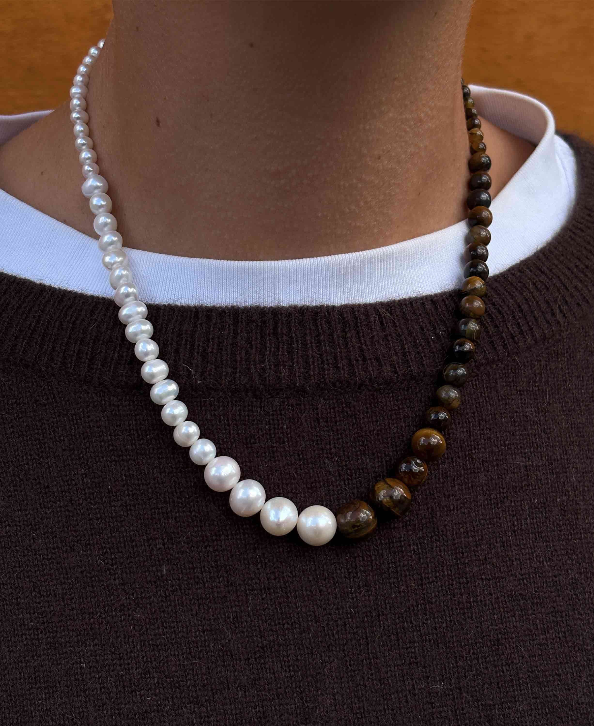 Embla halsk&aelig;de