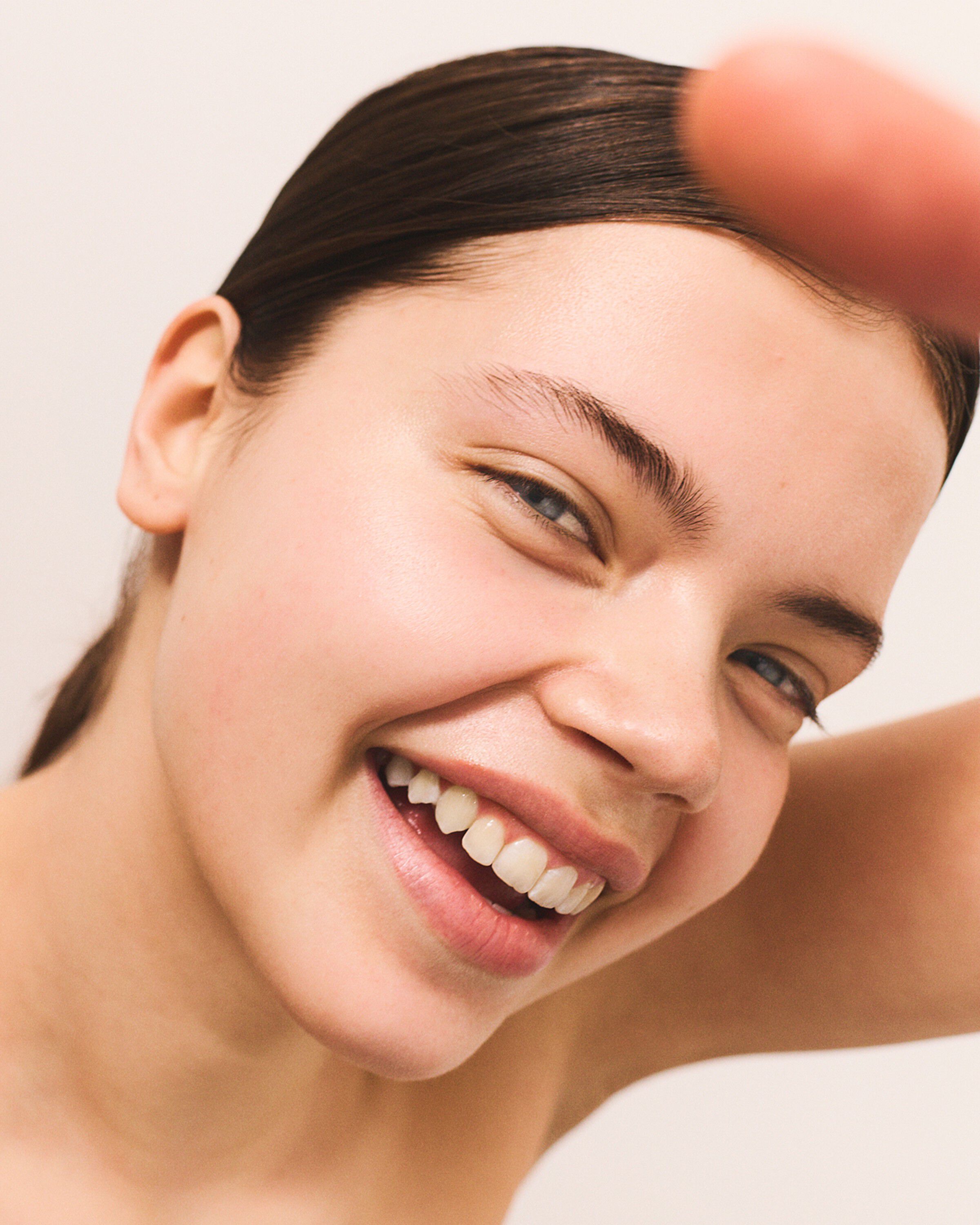 Skin Light Natural Liquid Concealer