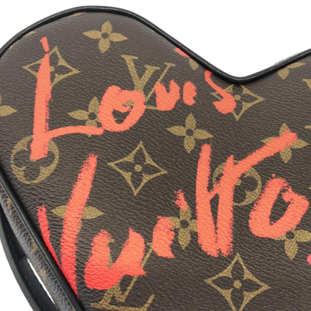 Louis Vuitton Shoulder Bags