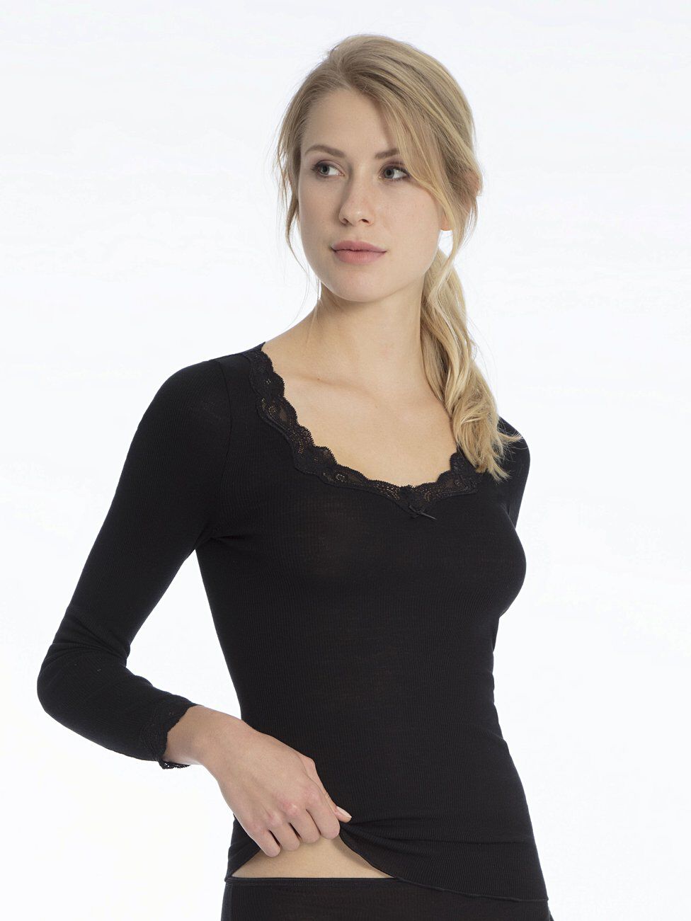 Richesse Lace Long-sleeve top