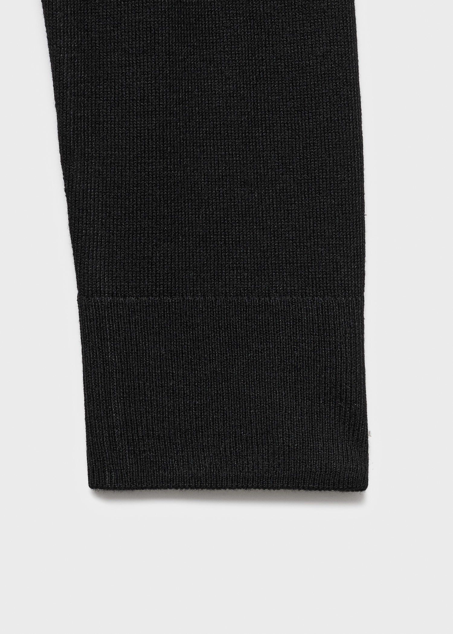 V-neck knitted cardigan