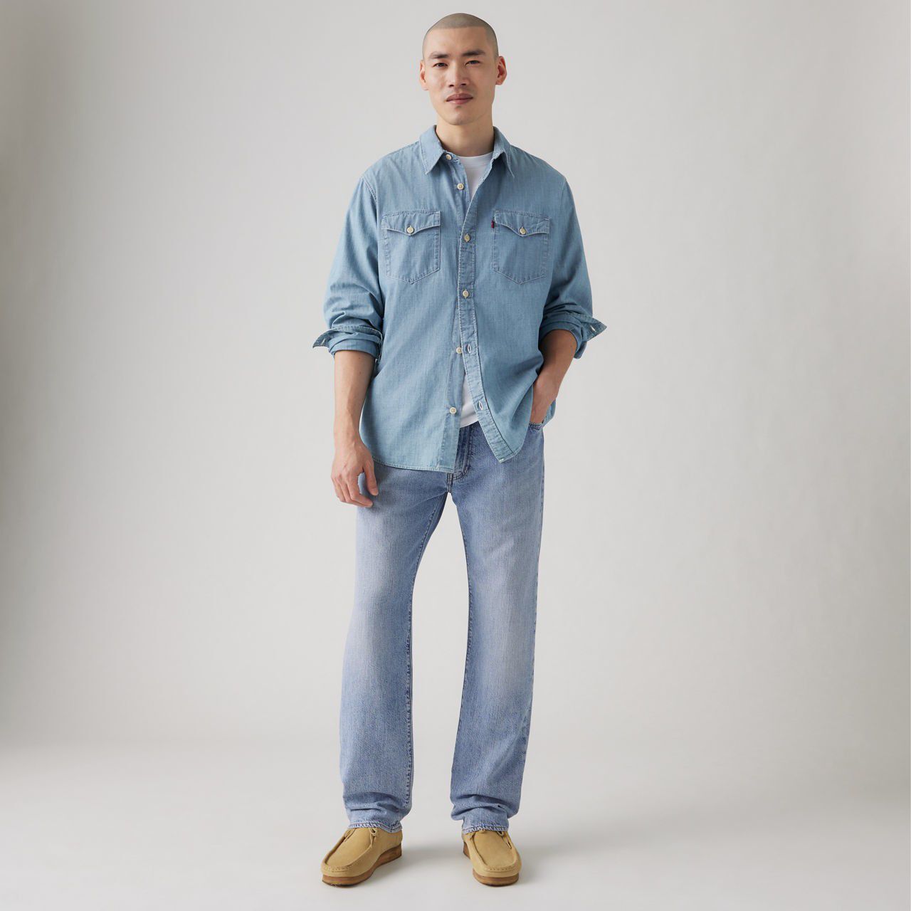 555� Relaxed Straight Lightweight Linen+ Denim Jeans