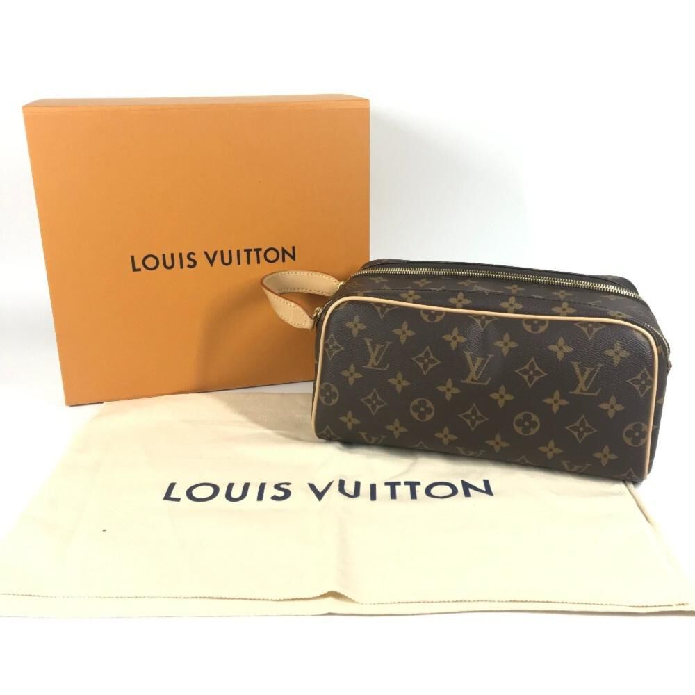 Louis Vuitton Clutch