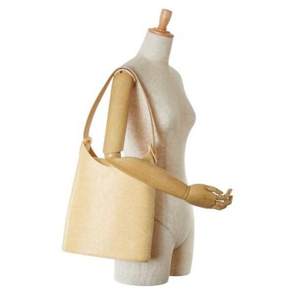 Louis Vuitton Shoulder Bags