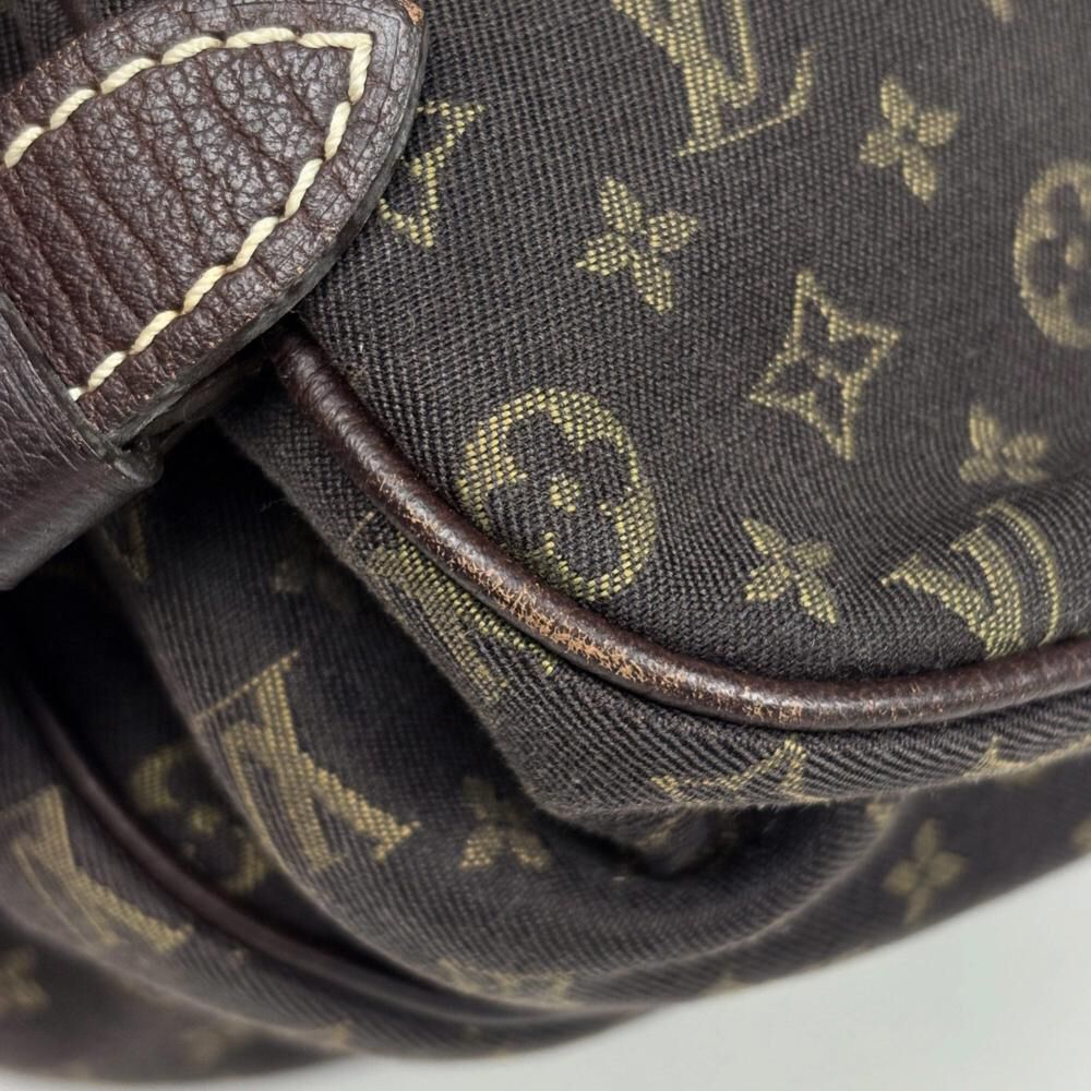 Louis Vuitton Saumur