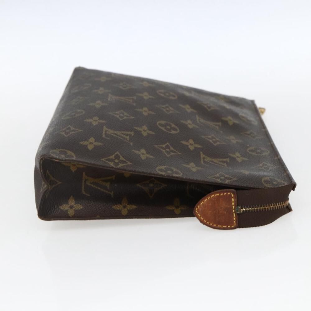 Louis Vuitton Poche Toilette