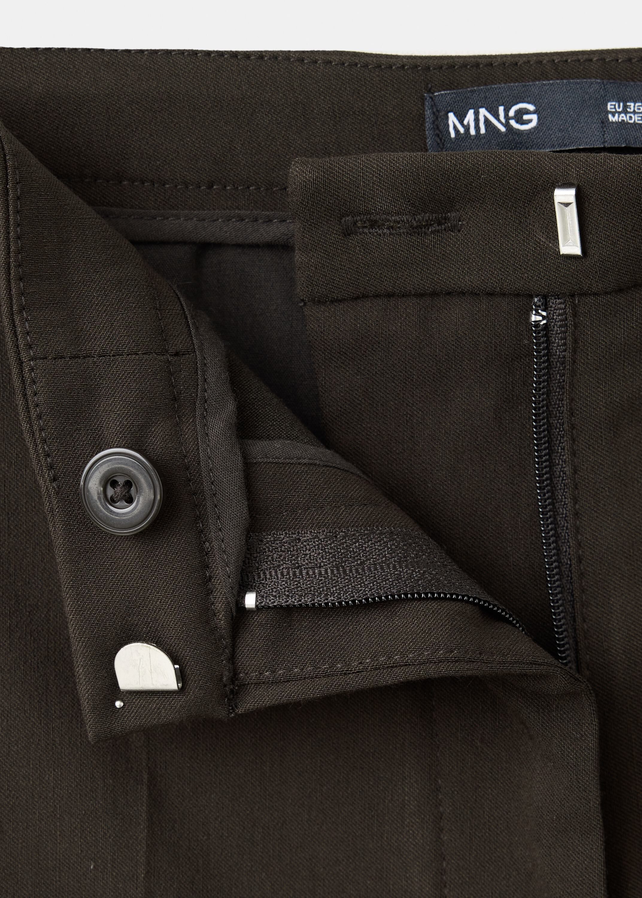 Straight-cut crop trousers