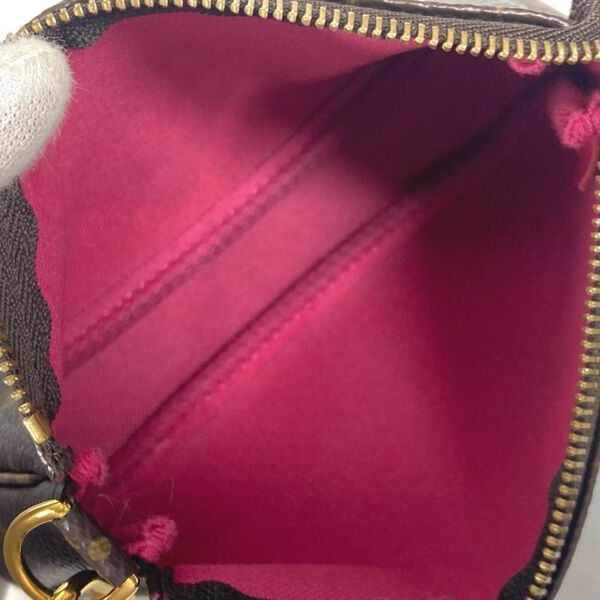 Louis Vuitton Pochette Accessoires