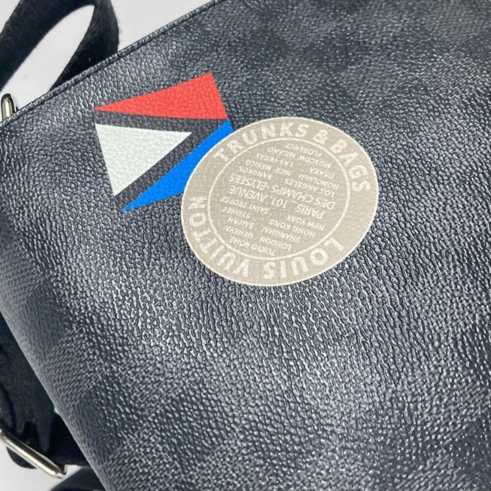 Louis Vuitton Messenger