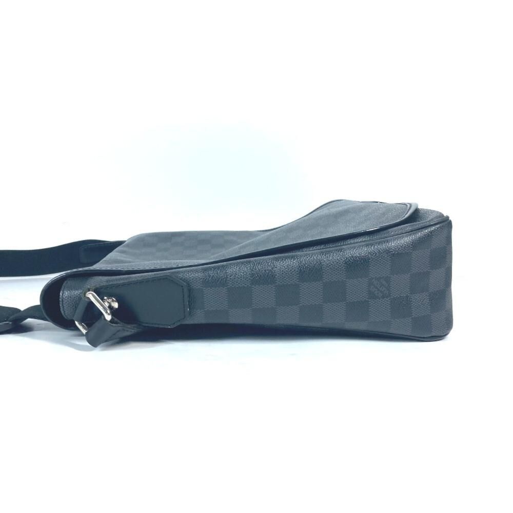 Louis Vuitton Messenger