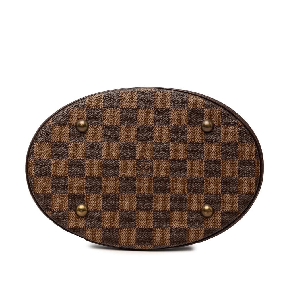 Louis Vuitton Marais