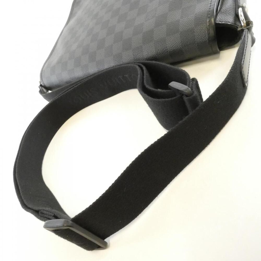 Louis Vuitton Shoulder Bags