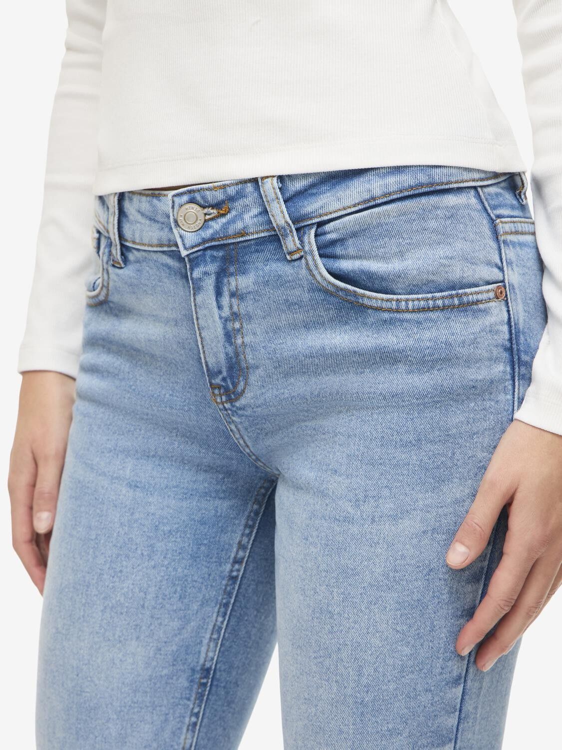 Nmremi Lw Engineered Flared Jeans