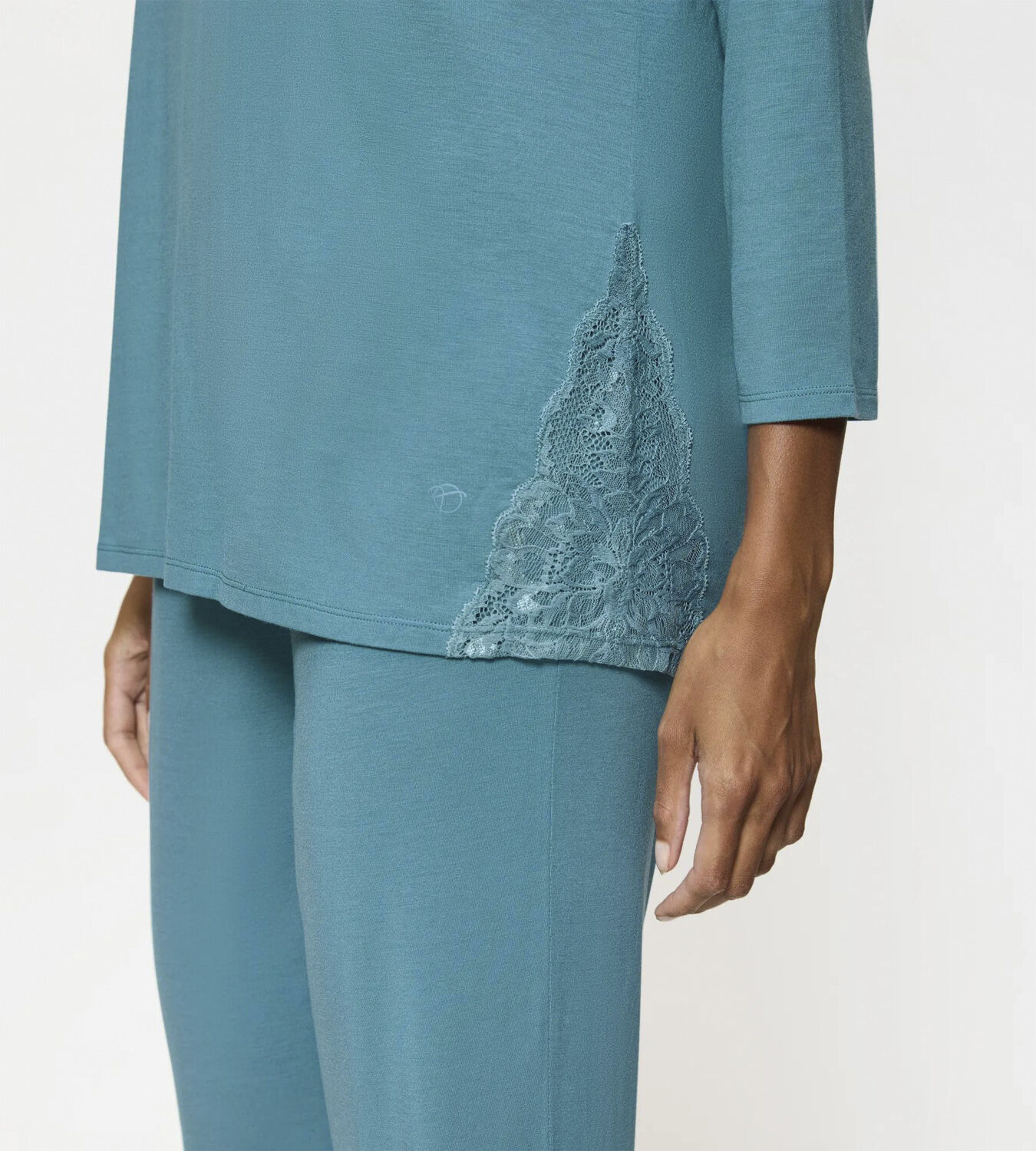 Timeless Sensuality PK 3/4 Sleeves