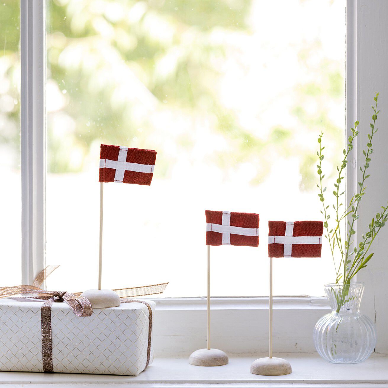 Mini bordflag med Dannebrogsflag