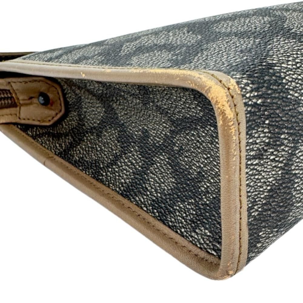 Yves Saint Laurent Clutch