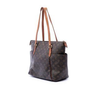 Louis Vuitton Totally