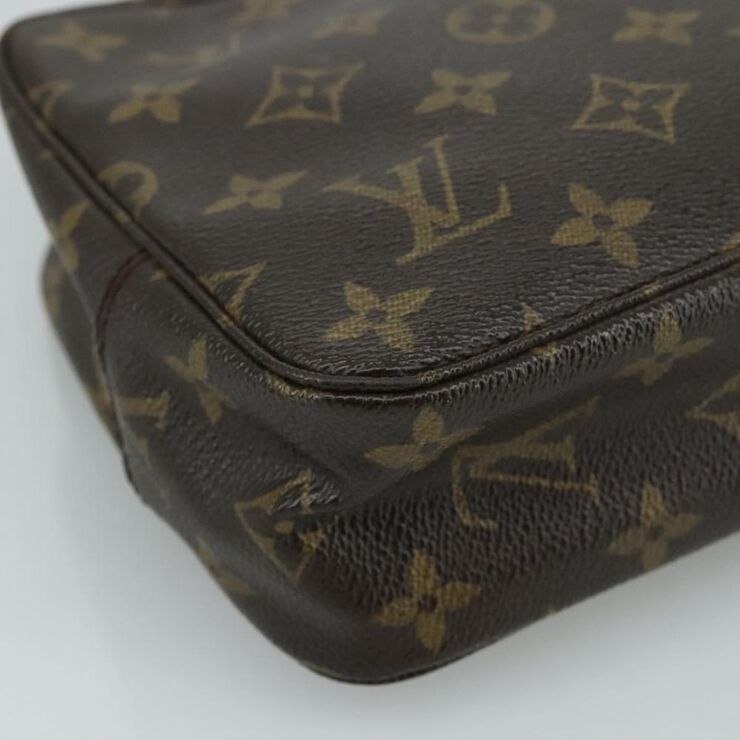 Louis Vuitton Trousse Toilette