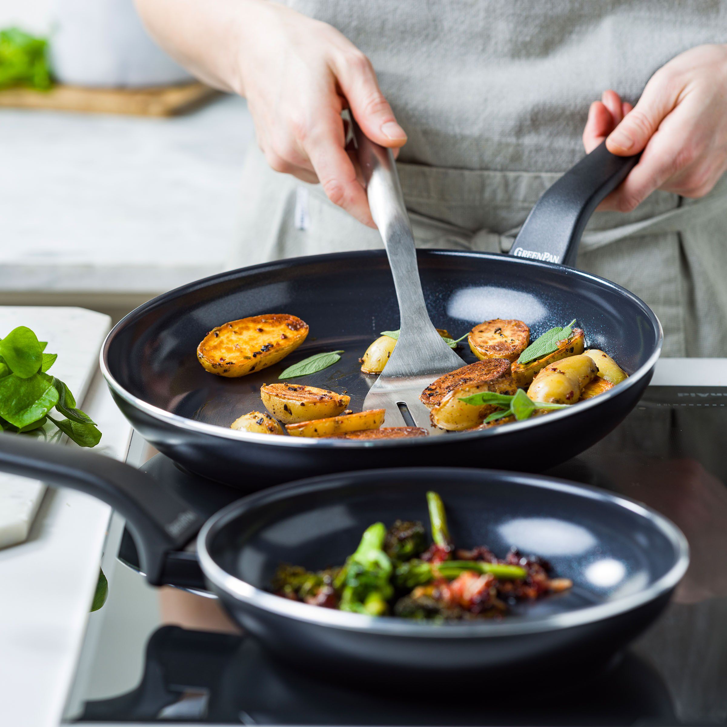 GP-ESSEN FBl Alu Perf-ind opn fry set 2pc 20+28