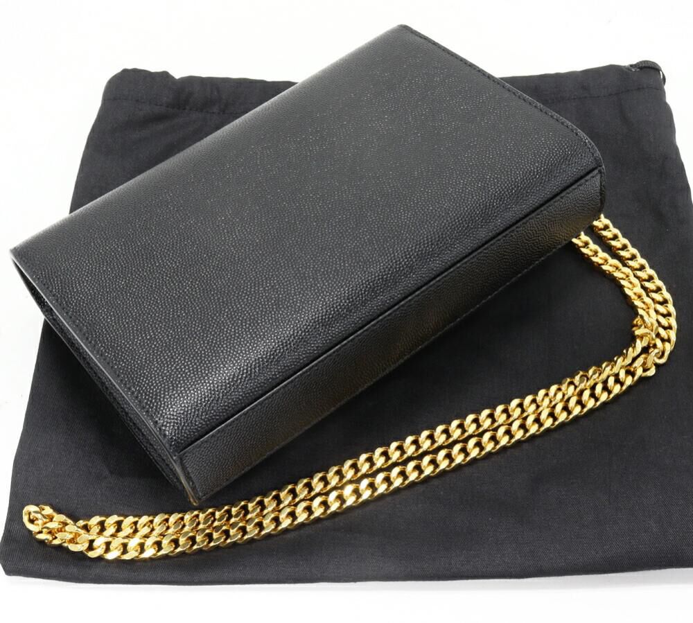 Yves Saint Laurent Shoulder Bag