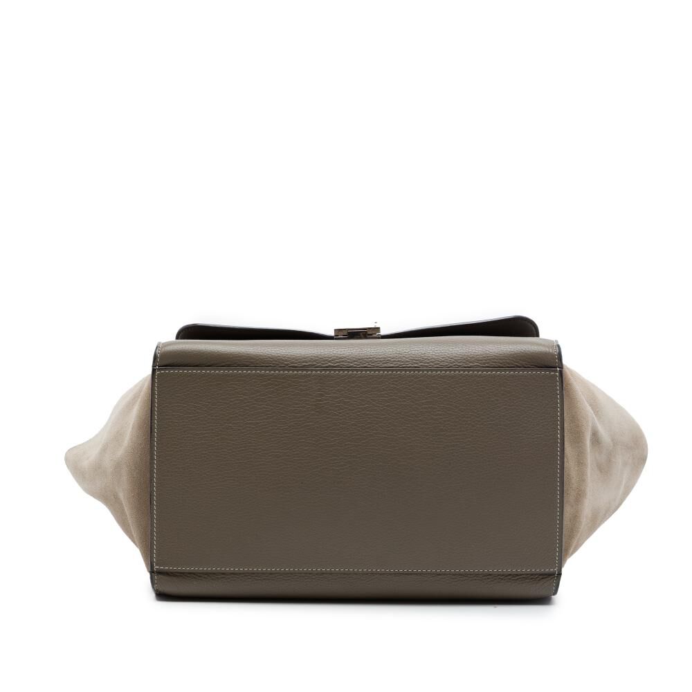 C&eacute;line Trapeze
