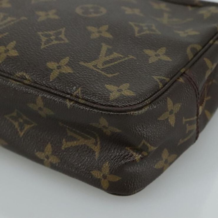 Louis Vuitton Trousse Toilette