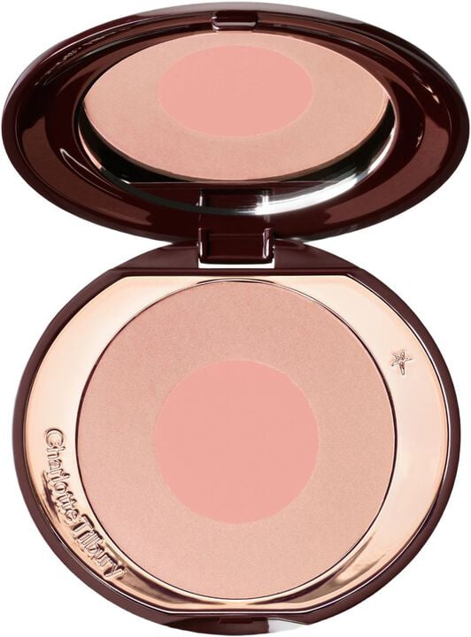 Cheek to chic  Blush-puder