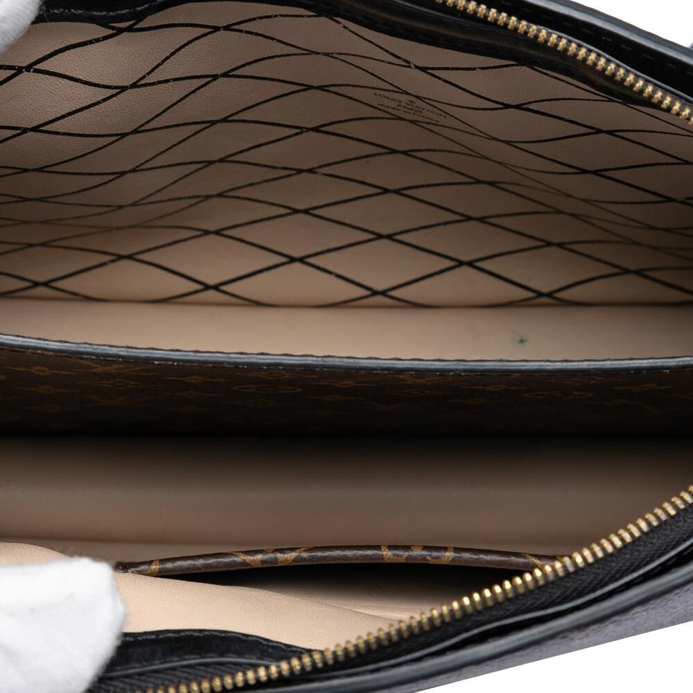 Louis Vuitton Crossbody Bag