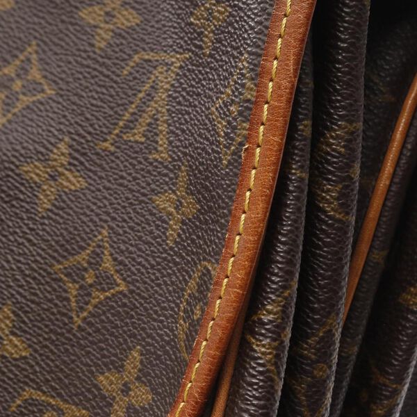 Louis Vuitton Saumur