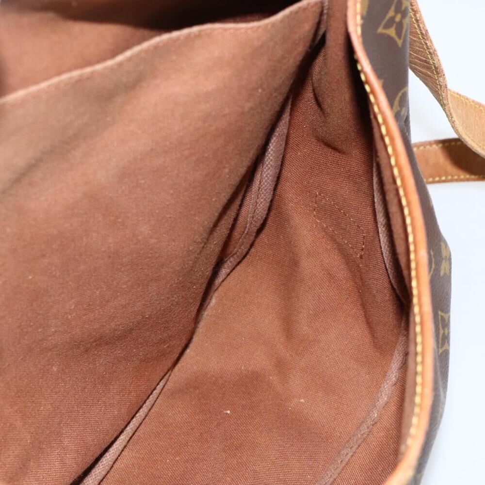 Louis Vuitton Saumur