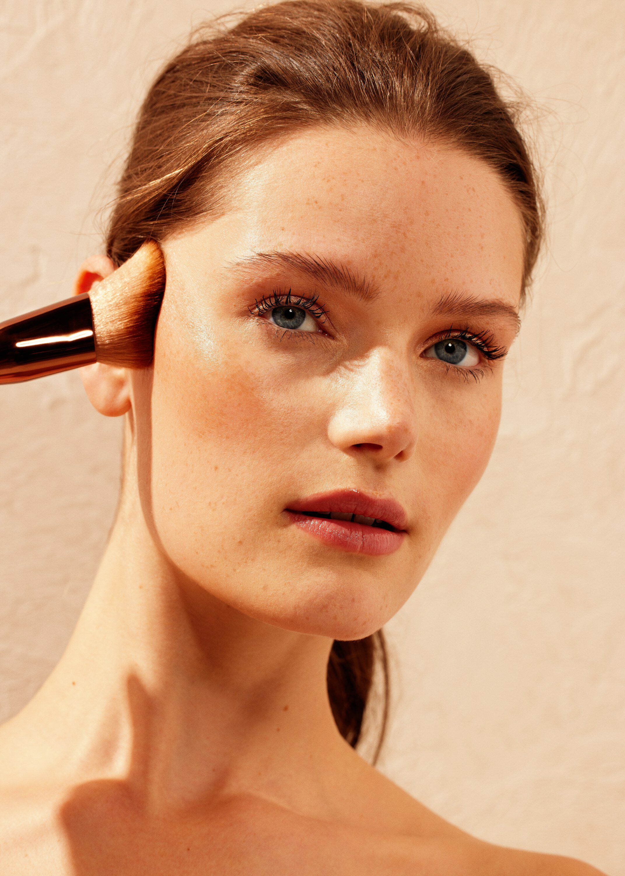 Tantour + Applicator Brush