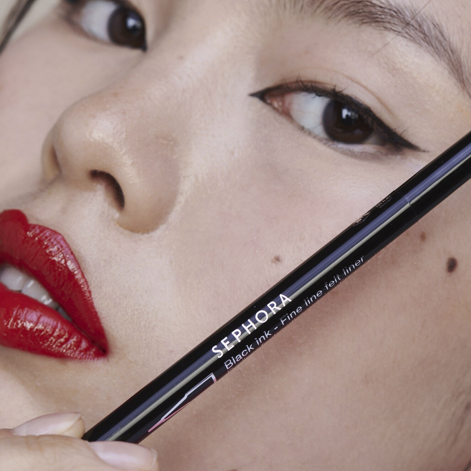 Black Ink - Classic Eyeliner