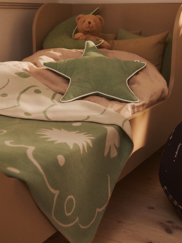 Skye Blanket - Tea Green/Parchment