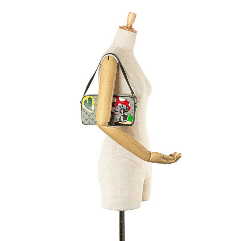 Louis Vuitton Shoulder Bags