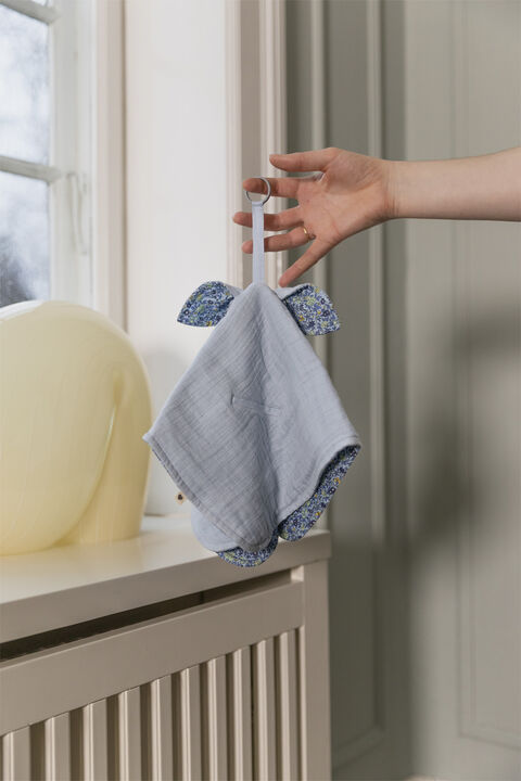 BIBS x Liberty Cuddle Cloth Kangaroo Eloise Blush