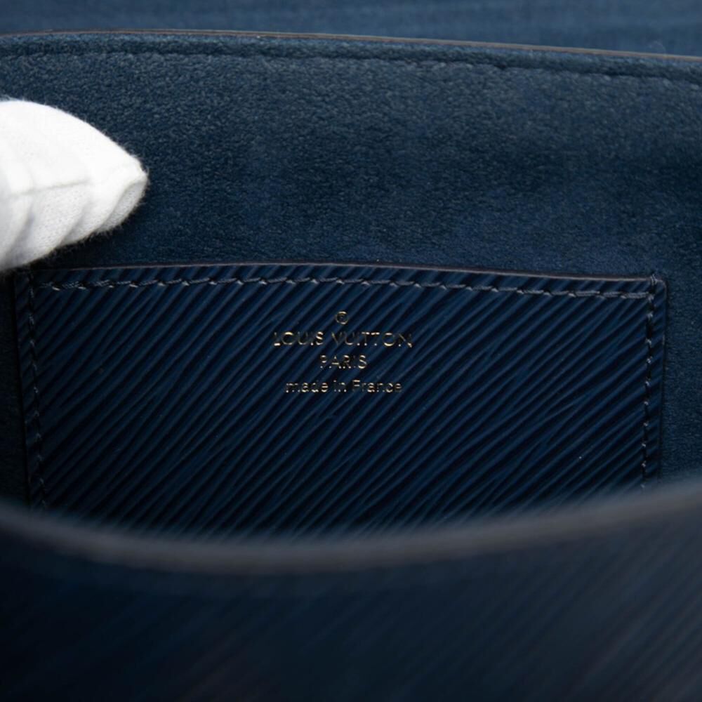 Louis Vuitton Crossbody Bag