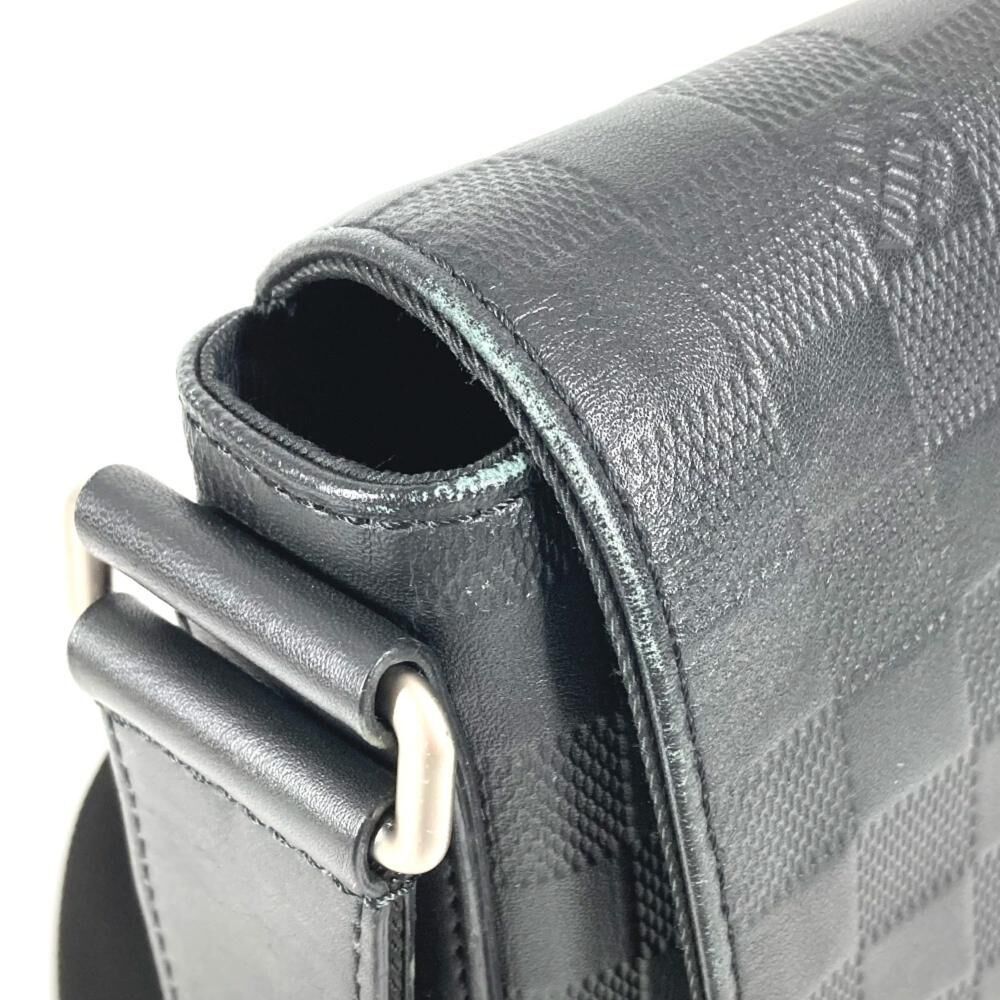 Louis Vuitton District