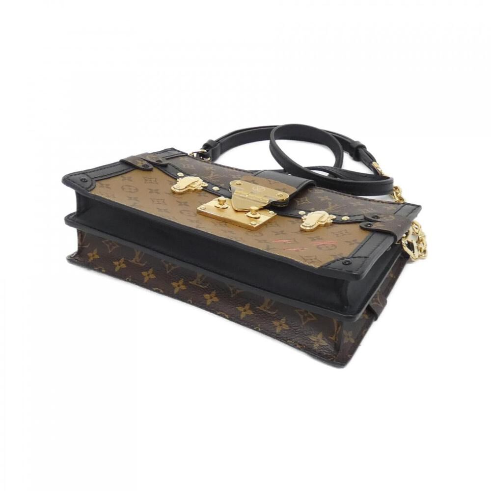 Louis Vuitton Shoulder Bags