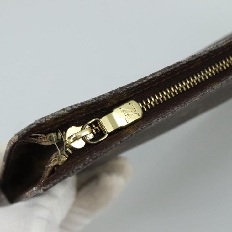 Louis Vuitton Pouch