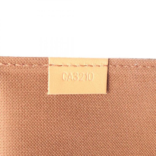 Louis Vuitton Sac Plat