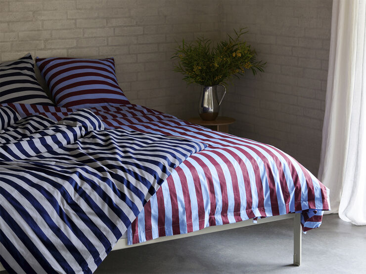 Été Duvet Cover Bordeaux
