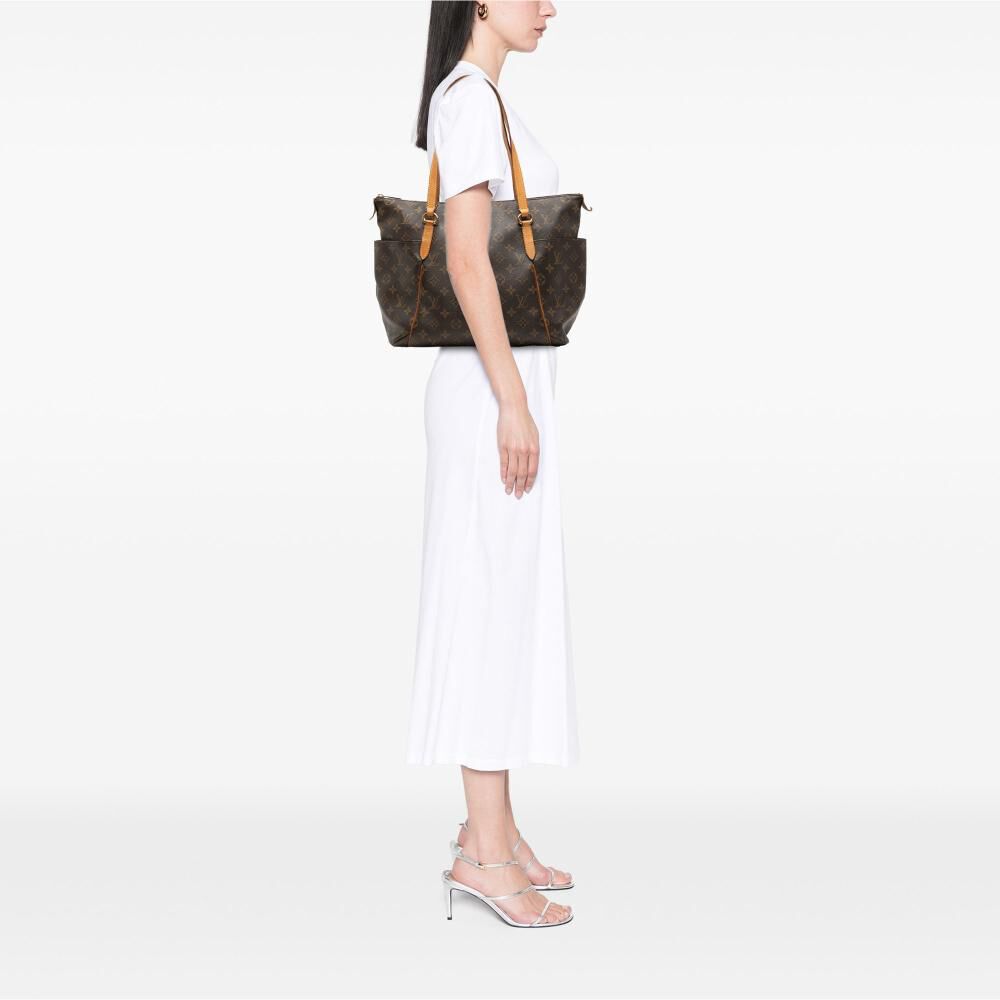 Louis Vuitton Totally