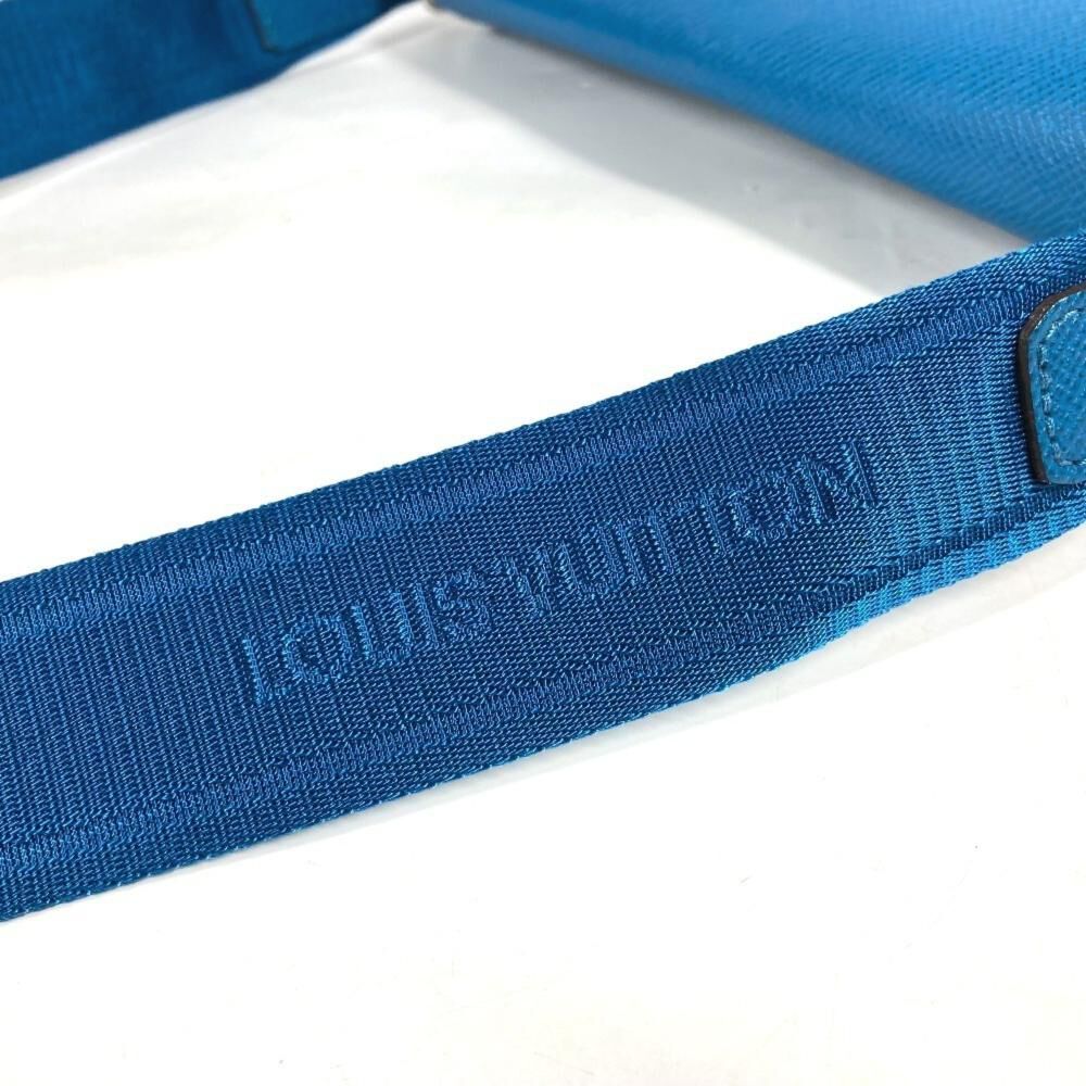 Louis Vuitton Messenger